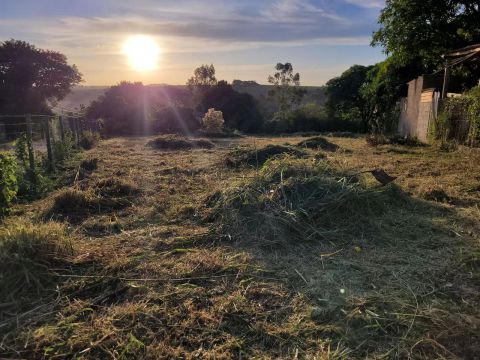 Terreno em Bairro de Chácaras totalmente plano