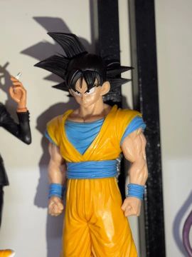 Boneco Goku Dragon Ball Z - Edição Limitada