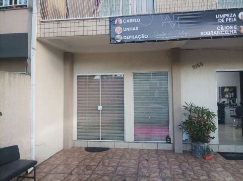 Sala comercial no Hauer