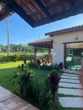 Casa à Venda no Condomínio Village da Serra  3 Suítes, Piscina e Área Gourmet | Aceita Tro