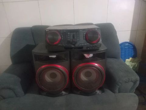 Som LG com caixa de som potente