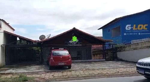 Casa no Centro - Oportunidade Imperdível!