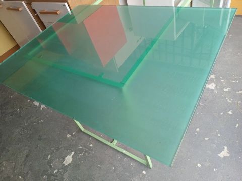 Tampo de mesa 90x70x10mm. Entrego).