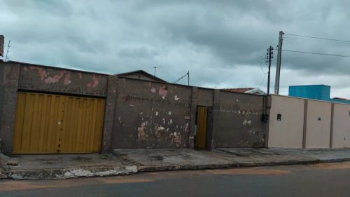 Casa a venda 