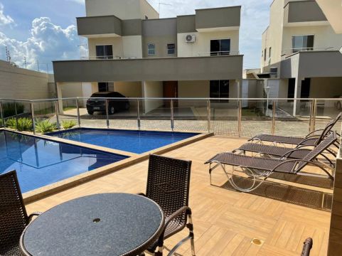Sobrado à venda condominio Goiania 2