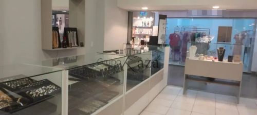 Oportunidade - Loja - Shopping Centro - 32m².