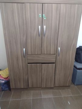 Guarda roupa de solteiro semi novo 