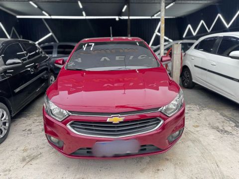 Vendo Prisma 2017 LTZ automático completo, super novo e vistoriado.