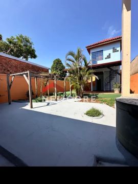 Casa em Rua Emídio Alves Feitosa - Agenor de Carvalho - Porto Velho/RO