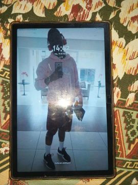 Galaxy Tablet A8