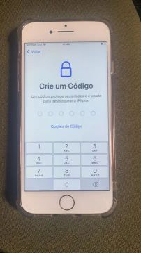 iPhone 8