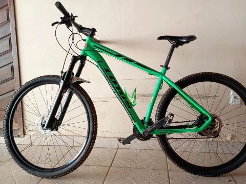 Bicicleta Mountain Bike aro 29