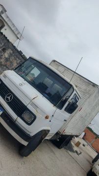Caminhão Mercedes-Benz 608- Baú - Diesel