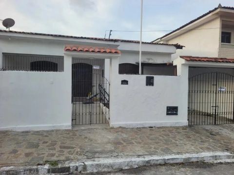 Excelente casa nos Ipês (200 m², 3/4 sendo 01 suíte0