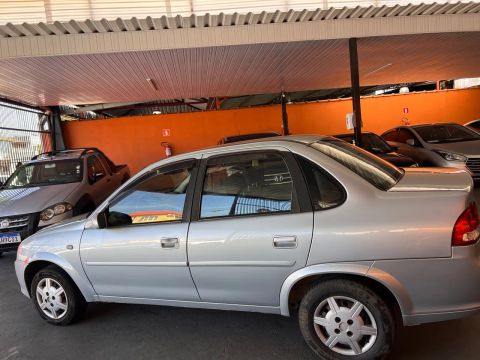 Classic 1.0 ls 2012 com direção 