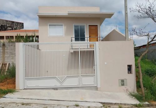 Casa Nova  2  Dormitóros ( 1 suíte ) em  Piracaia - SP