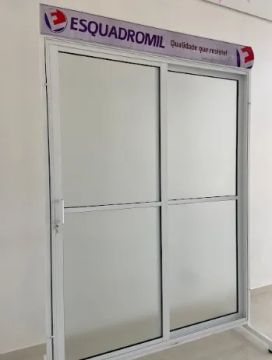 Porta de Correr - Alumínio