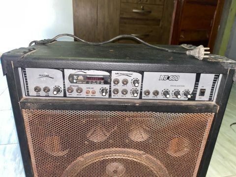 Caixa de som amplificada mu 600