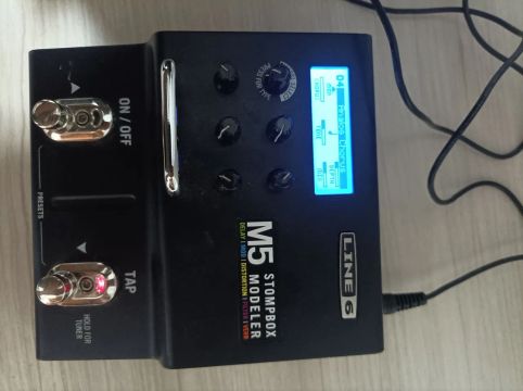 Pedaleira line6 M5