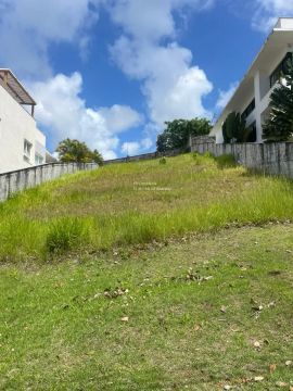 Vende-se Terreno em Alphaville II