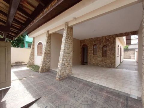 Campos dos Goytacazes - Casa Padrão - Santa Cruz