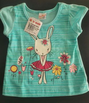 Blusa de coelhinha marca Brandili 