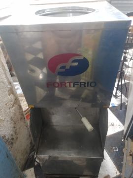 Máquina de sorvete com batedor de50  litros 