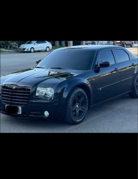Chrysler 300c impecável 