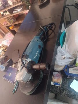 Makita profissional 