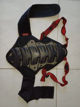 Colete de proteção para motociclista