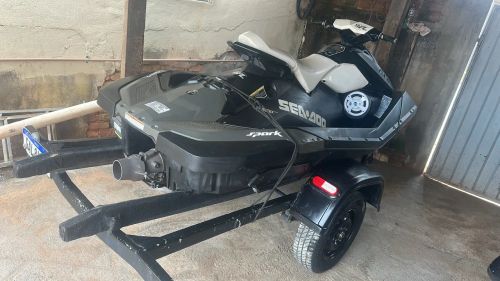 Jetski spark 90hp 