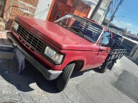 Caminhonete  C20 .