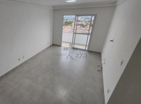 Apartamento - Bosque dos Ipês - Residencial Oliveira - 3 Dormitórios - 85m².
