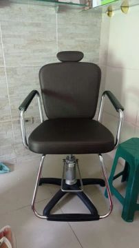 Cadeira de Barbeiro - Luxo e Conforto