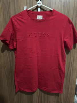 Camiseta Guess - Tamanho P
