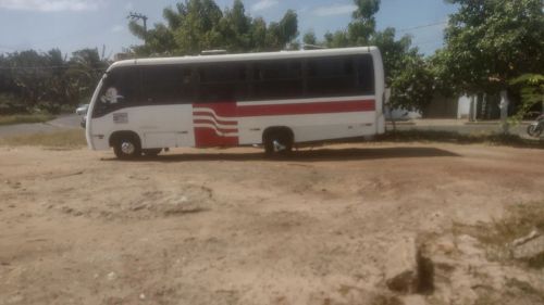 Micro ônibus neobus 