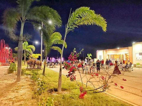 Terreno em condomínio fechado com área verde