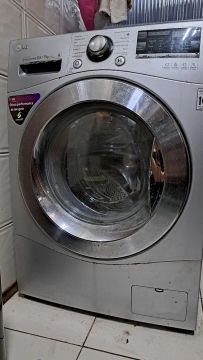 Maquina lava e seca LG 110