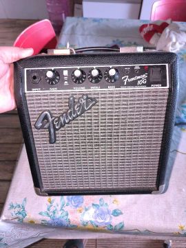 Amplificador Fender Frontman 10G