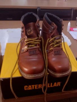  3 Botas Caterpillar 