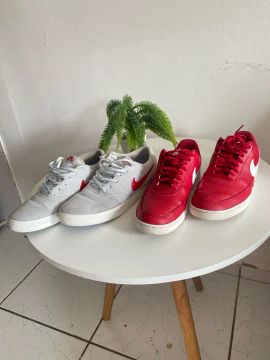 Vendo os 2 Tênis Nike Original  por 150,00- Vermelho e cinza