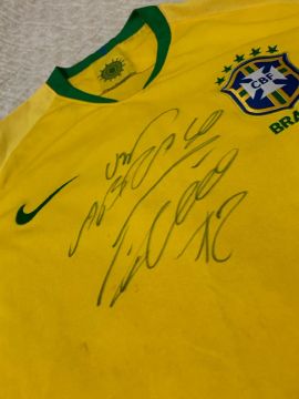 Camisa Brasil autografada FALCÃO do futsal 
