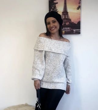 Blusa Manga Longa de Tricô (nova, com etiqueta da loja).