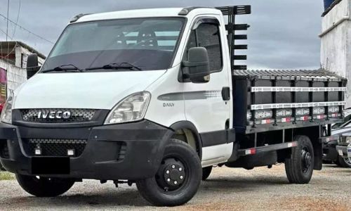 Iveco daily carroceria de madeira