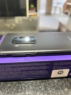 Motorola One Zoom - Usado