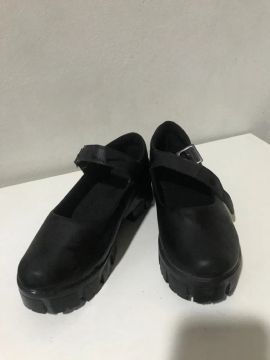 Sapato estilo Mary Jane feminino