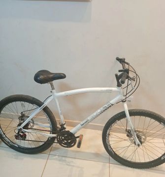 Bicicleta aro 27 branca
