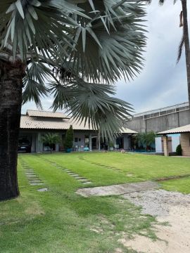 CASA NO CENTRO DO EUSEBIO 1800M2 DE TERRENO