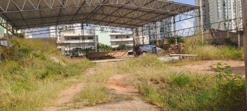 900 m2,  SESC Sorocaba +  600 aptos dentro raio 300m -MALL / Centro Coml