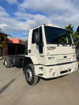 FORD CARGO 2422e